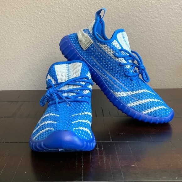 Twisted slip in and step out blue and gray sneakers size 9 - Picture 1 of 9